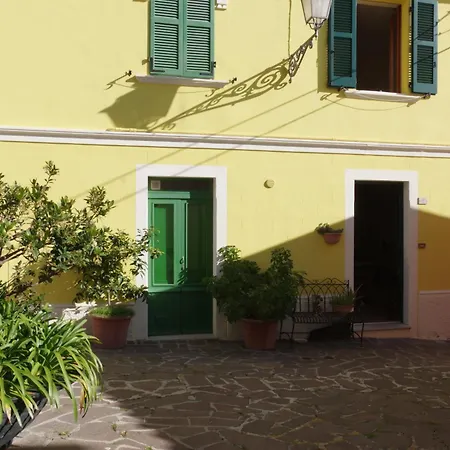 La Casa Di Paola Holiday home